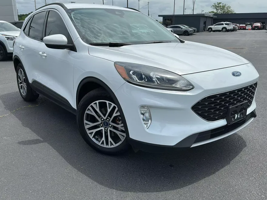 2021 Ford Escape SEL photo 1