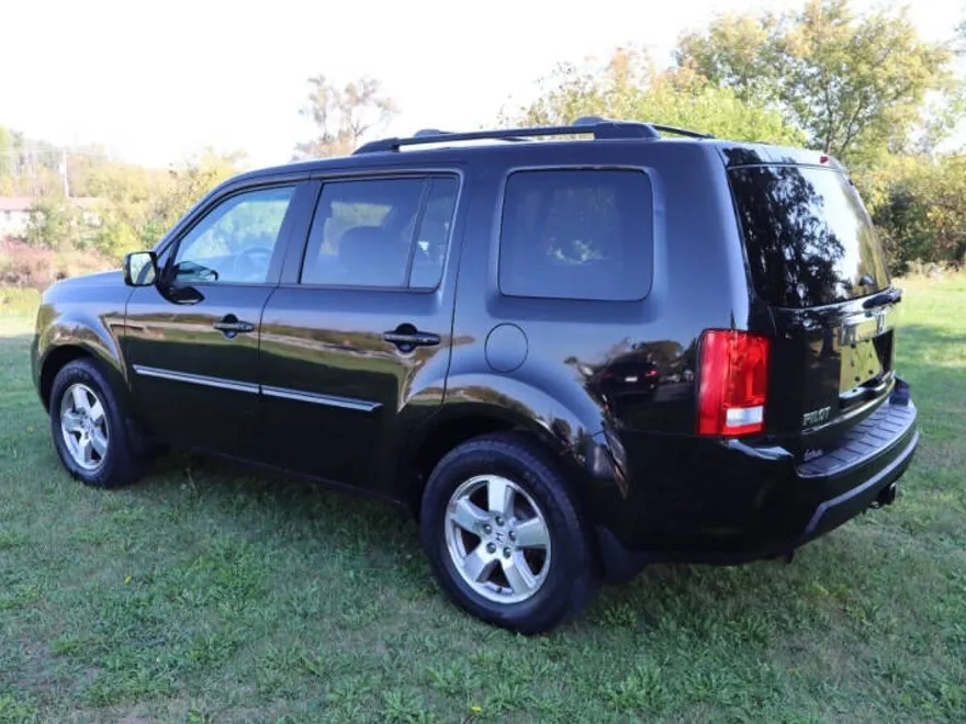 2011 Honda Pilot EX-L photo 1