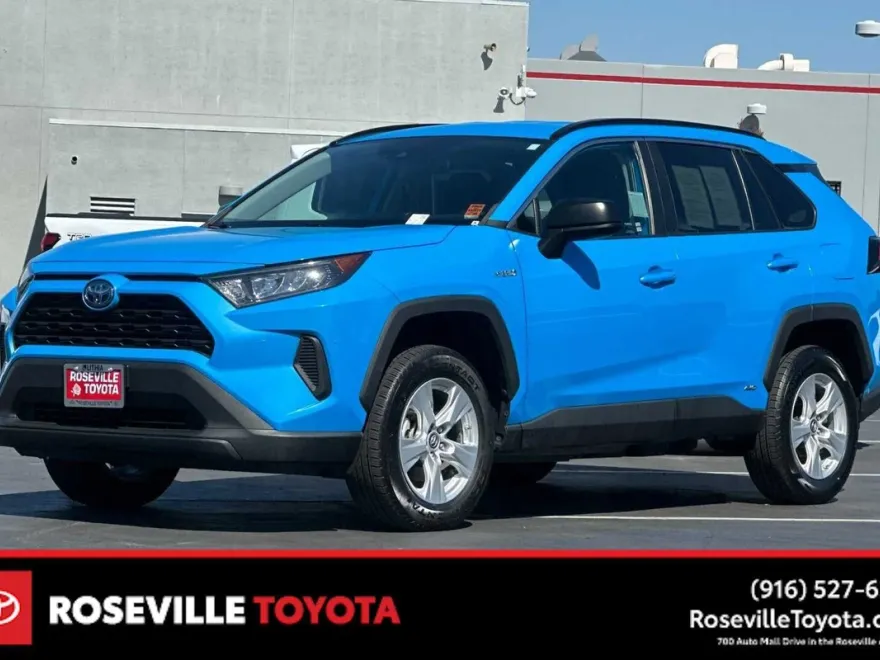 2020 Toyota RAV4 Hybrid LE photo 1