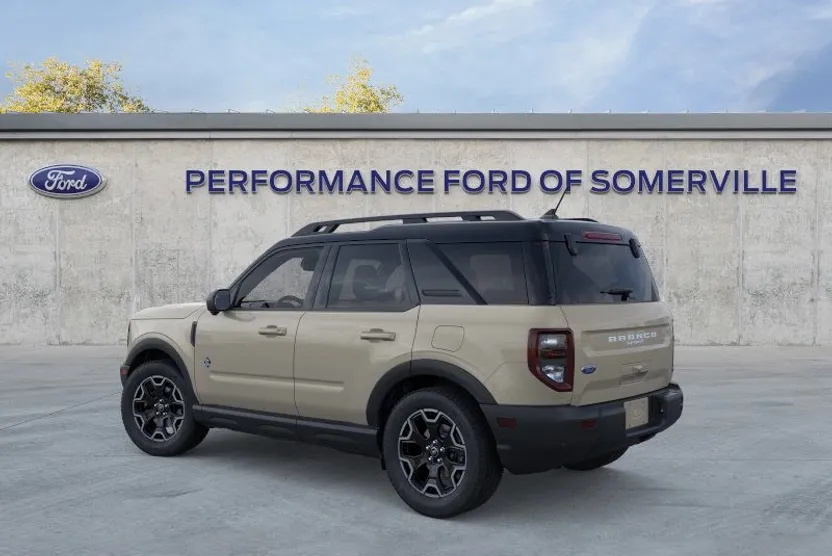 2025 Ford Bronco Sport Outer Banks photo 1