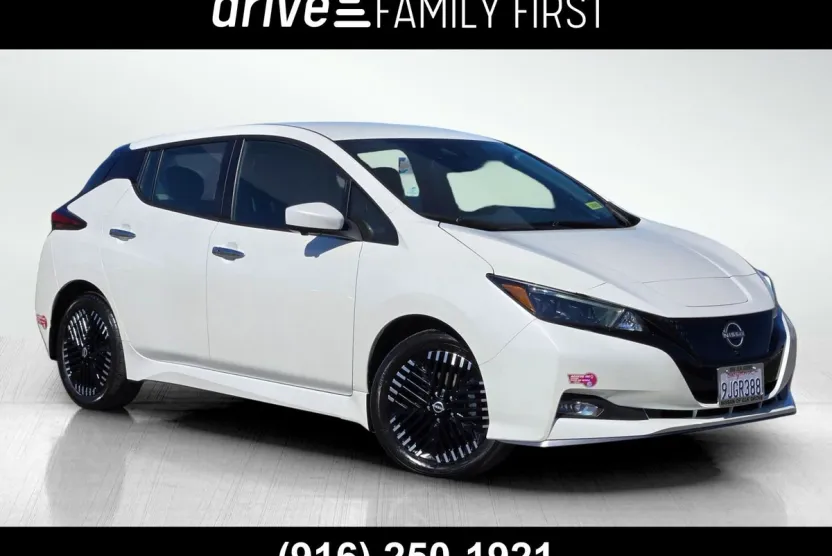2024 Nissan Leaf SV Plus photo 1