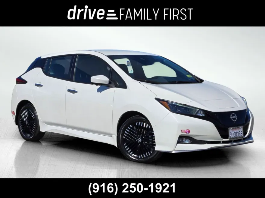 2024 Nissan Leaf SV Plus photo 1