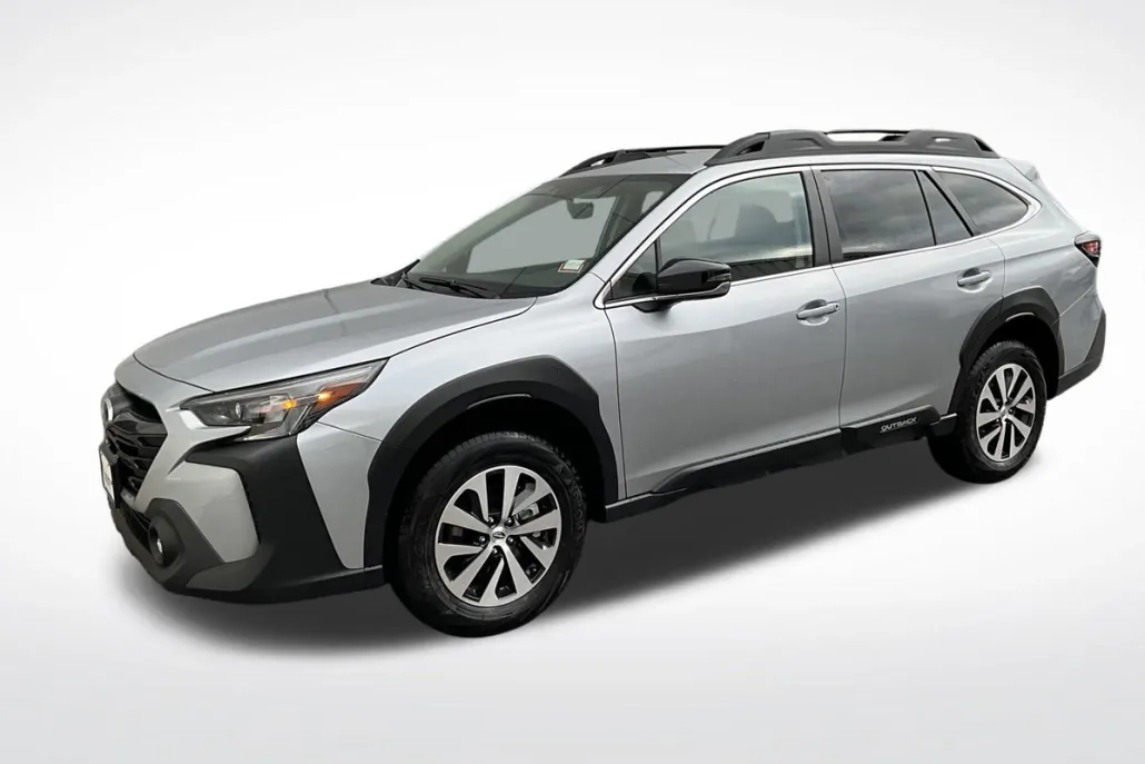 2025 Subaru Outback Premium photo 1