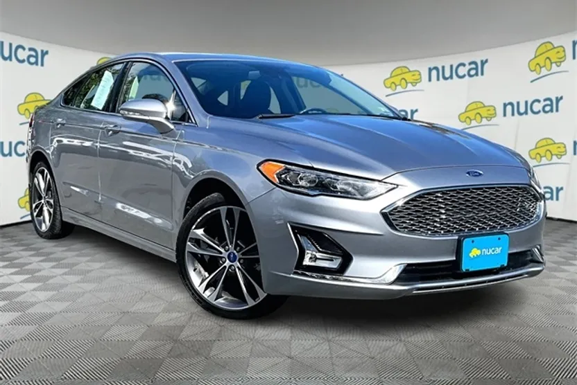 2020 Ford Fusion Titanium photo 1