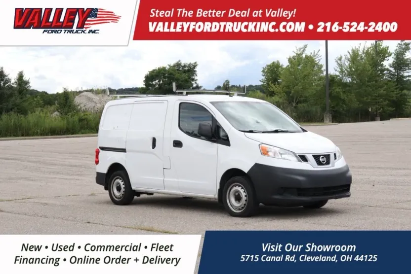 2019 Nissan NV200 S photo 1