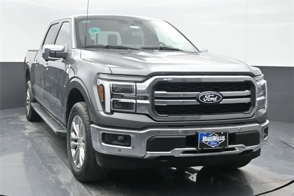 2025 Ford F-150 Lariat photo 1