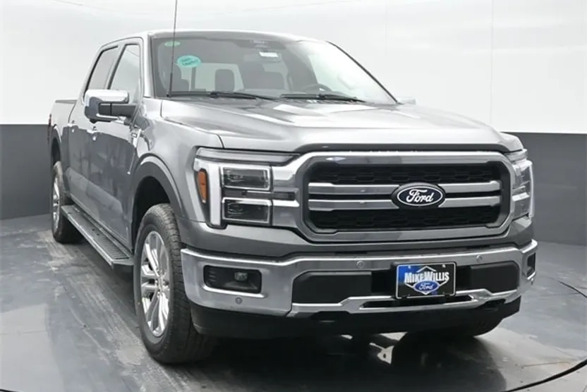 2025 Ford F-150 Lariat photo 1