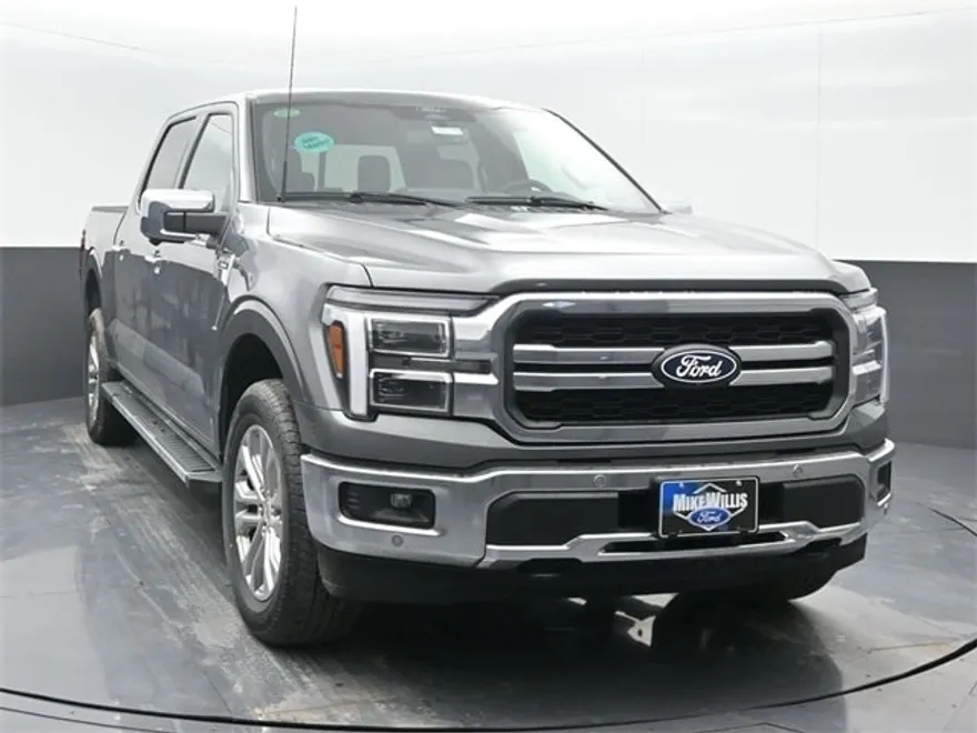 2025 Ford F-150 Lariat photo 1