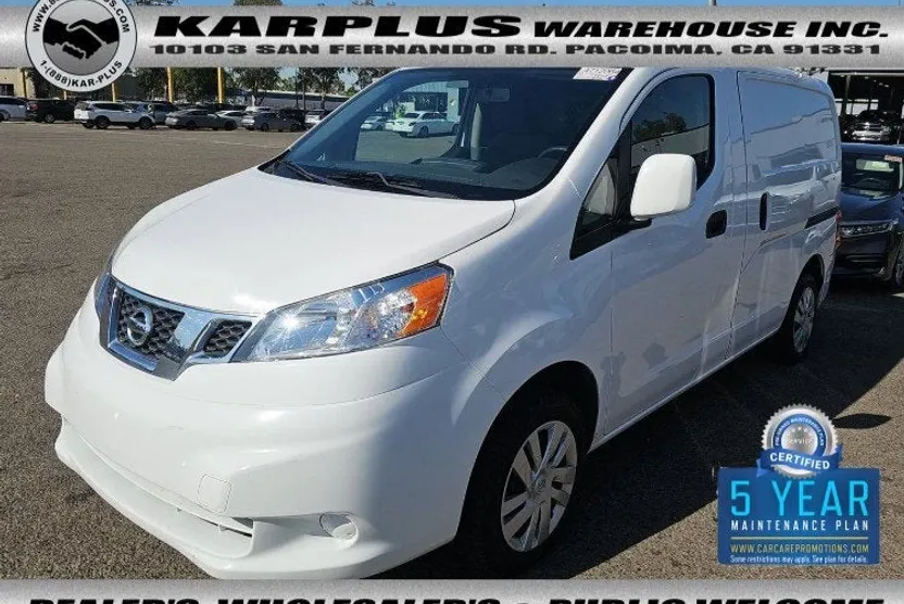 2020 Nissan NV200 SV photo 1