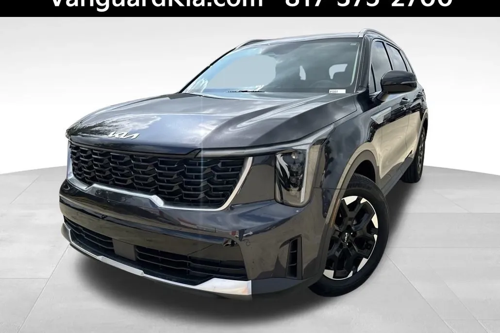 2025 Kia Sorento S photo 1