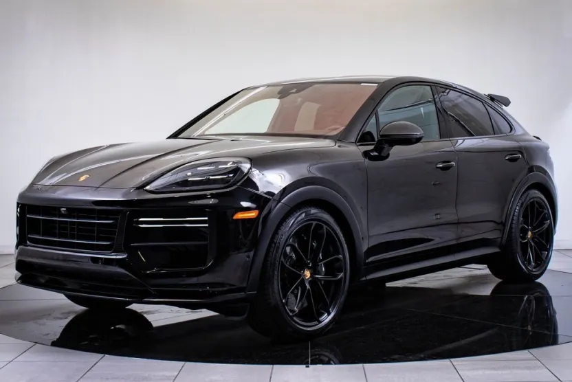 2024 Porsche Cayenne Coupe Turbo GT photo 1