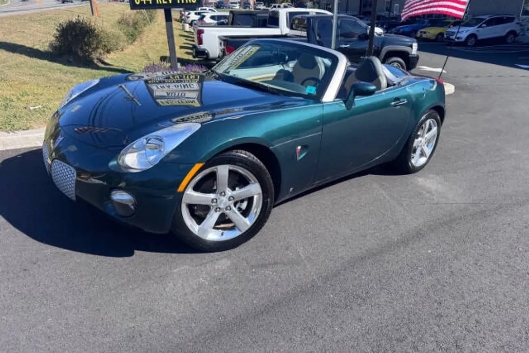 2007 Pontiac Solstice Base Convertible photo 1