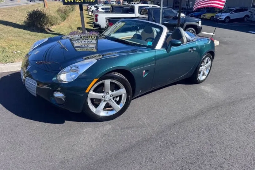 2007 Pontiac Solstice Base Convertible photo 1