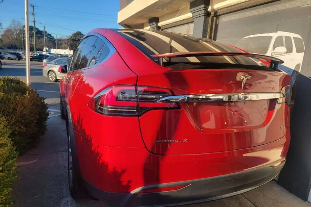 2017 Tesla Model X 75D photo 1