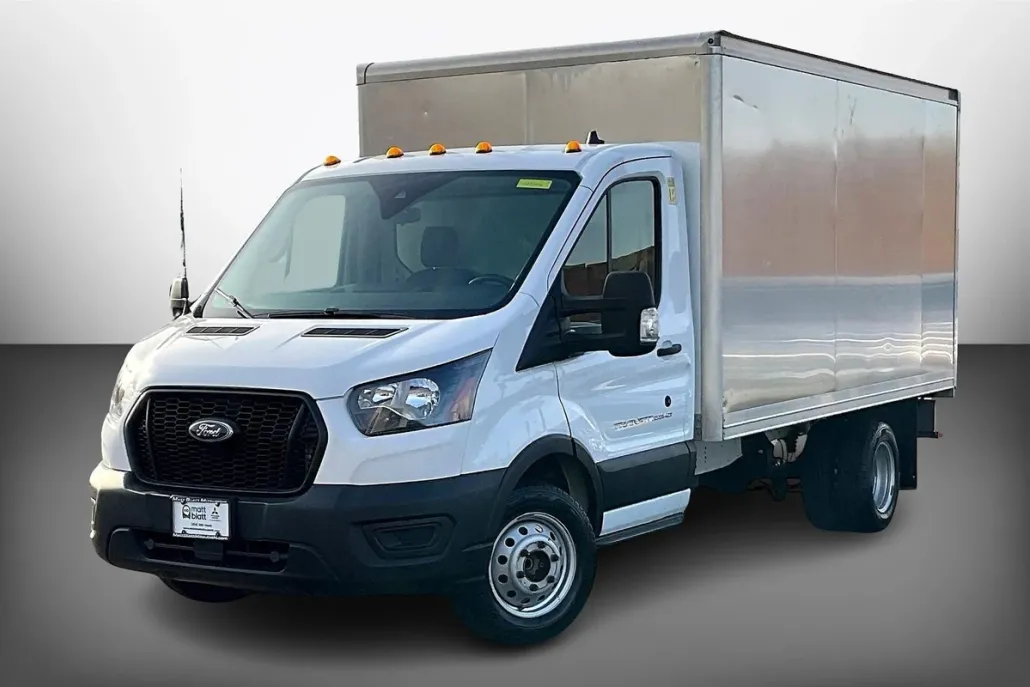 2022 Ford Transit Chassis photo 1