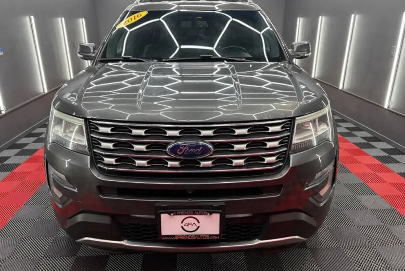 2016 Ford Explorer Limited photo 1