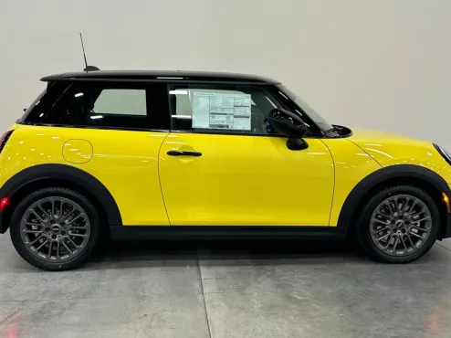 2025 Mini Cooper Signature photo 4