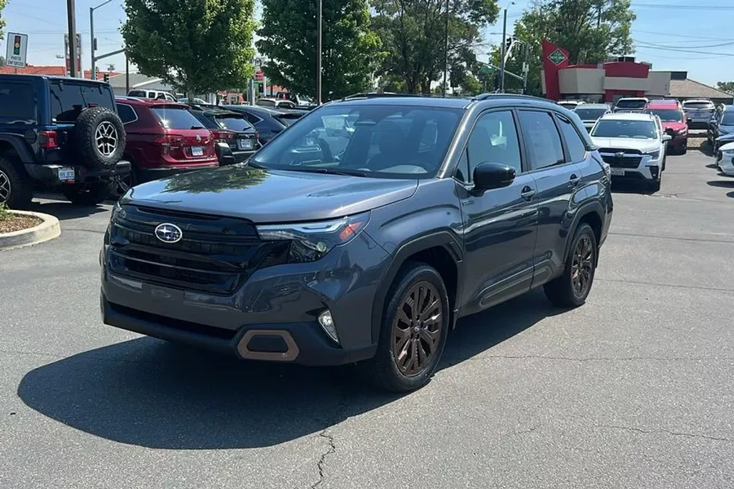 2025 Subaru Forester Sport photo 1