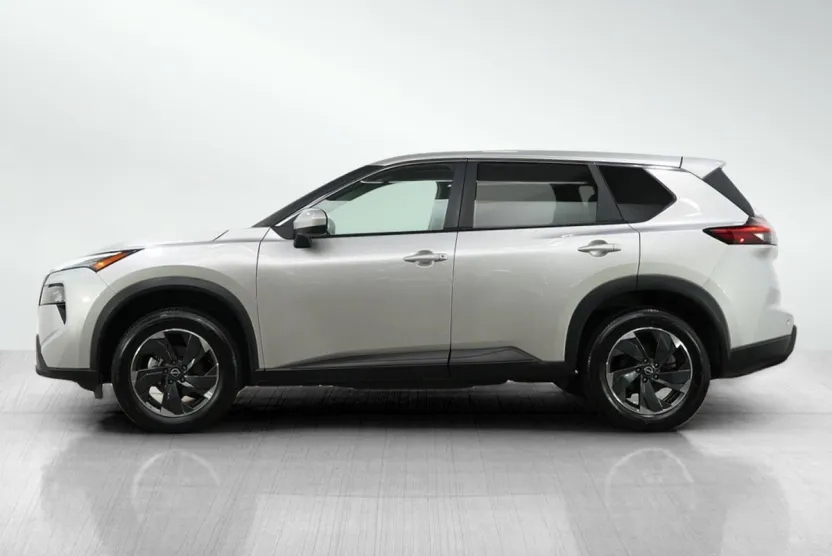 2024 Nissan Rogue SV photo 1