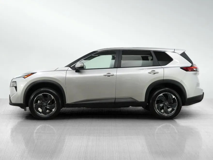 2024 Nissan Rogue SV photo 1