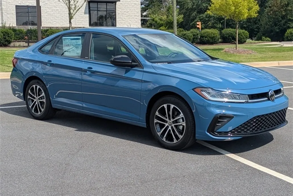 2025 Volkswagen Jetta 1.5T Sport photo 1