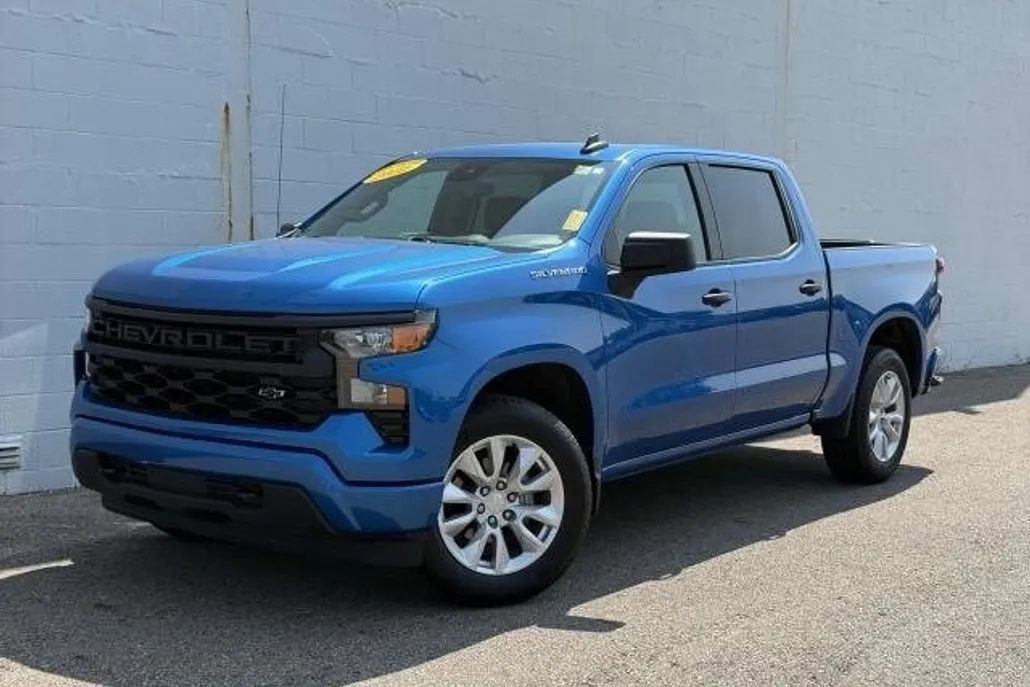2022 Chevrolet Silverado 1500 Custom photo 1