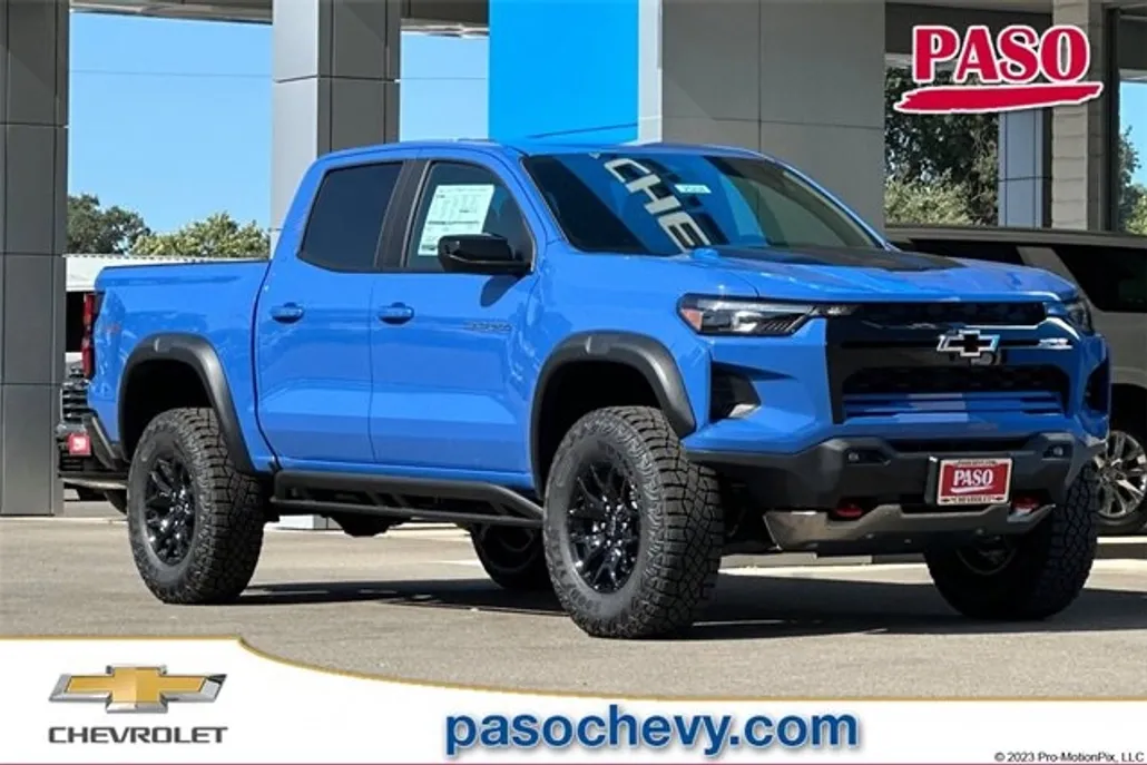 2025 Chevrolet Colorado ZR2 photo 1