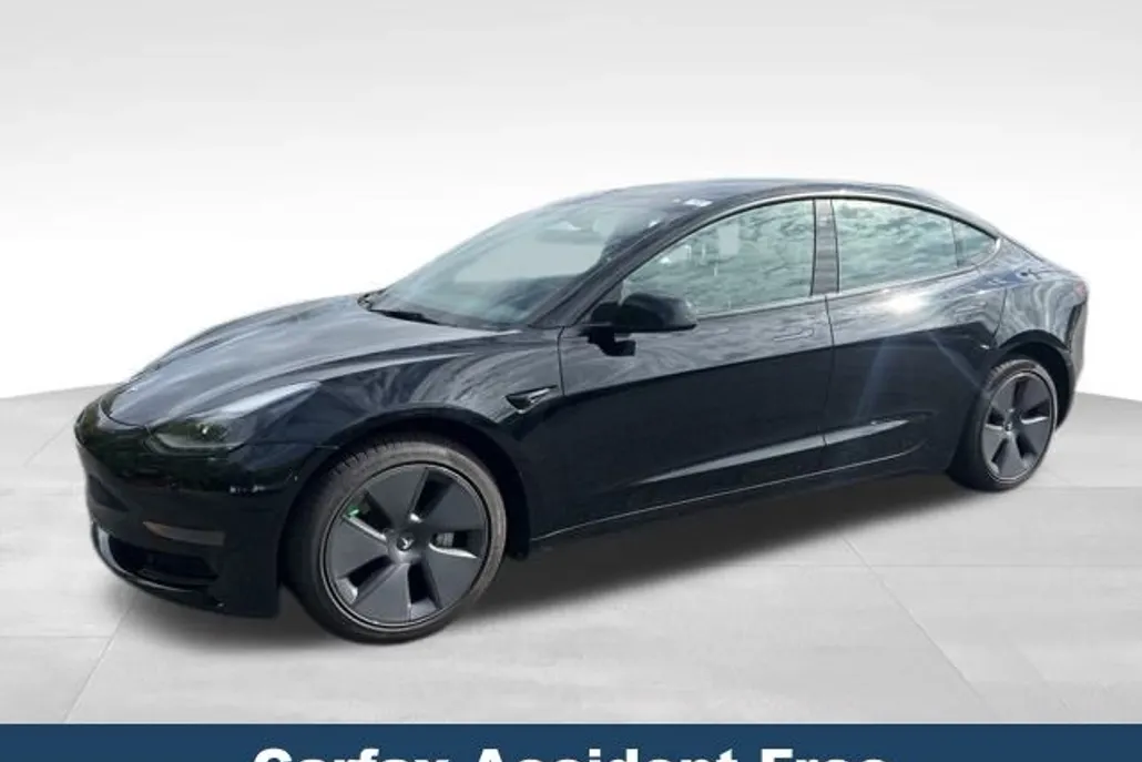 2023 Tesla Model 3 photo 1