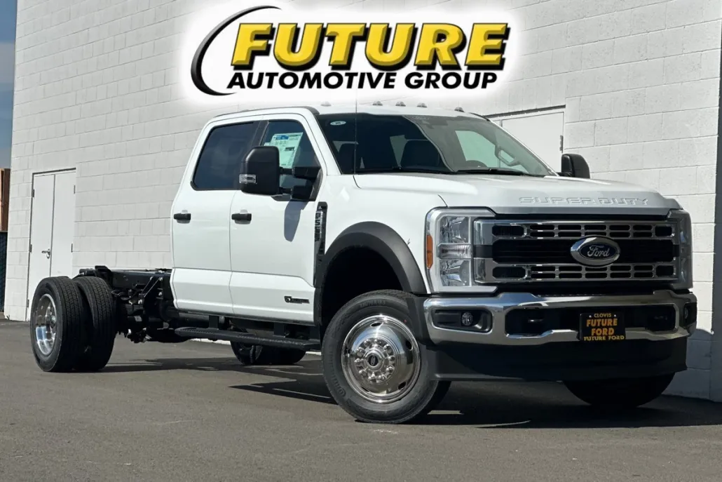 2025 Ford F-550 XL photo 1