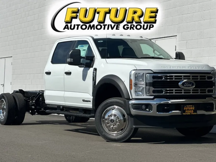 2025 Ford F-550 XL photo 1