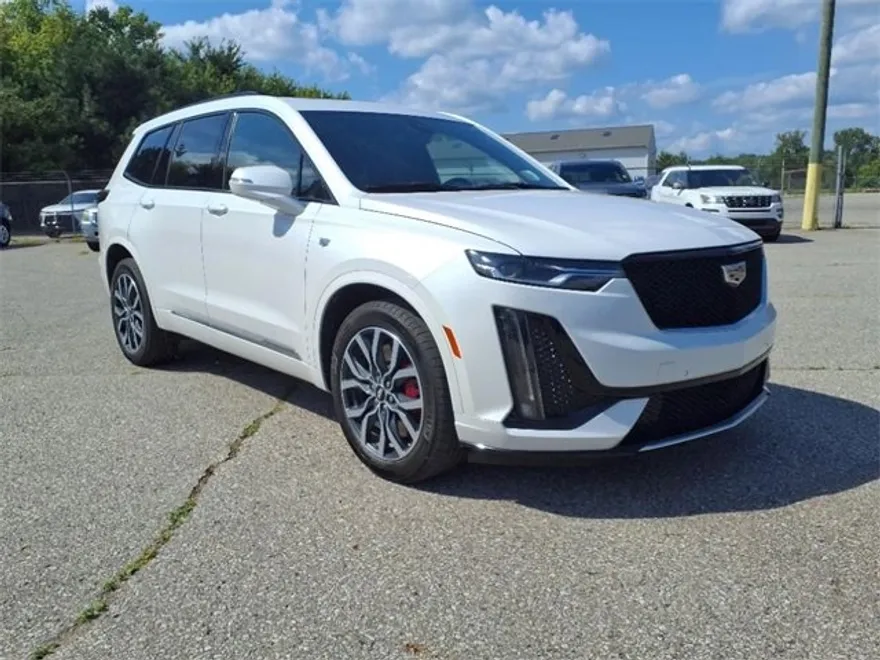 2022 Cadillac XT6 Sport photo 1