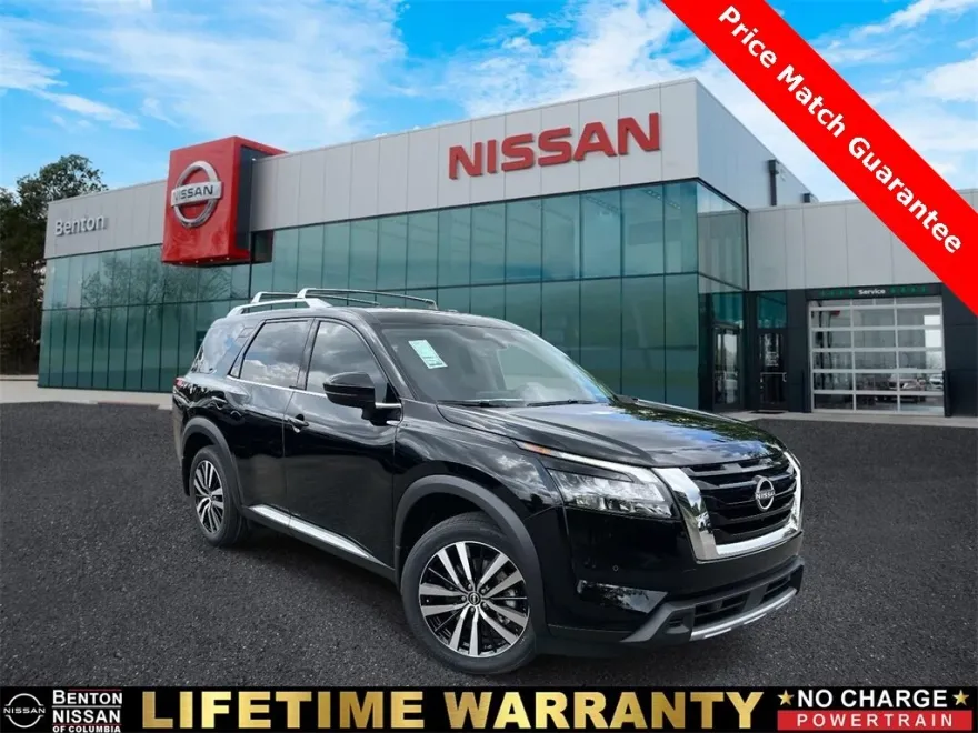 2025 Nissan Pathfinder Platinum photo 1