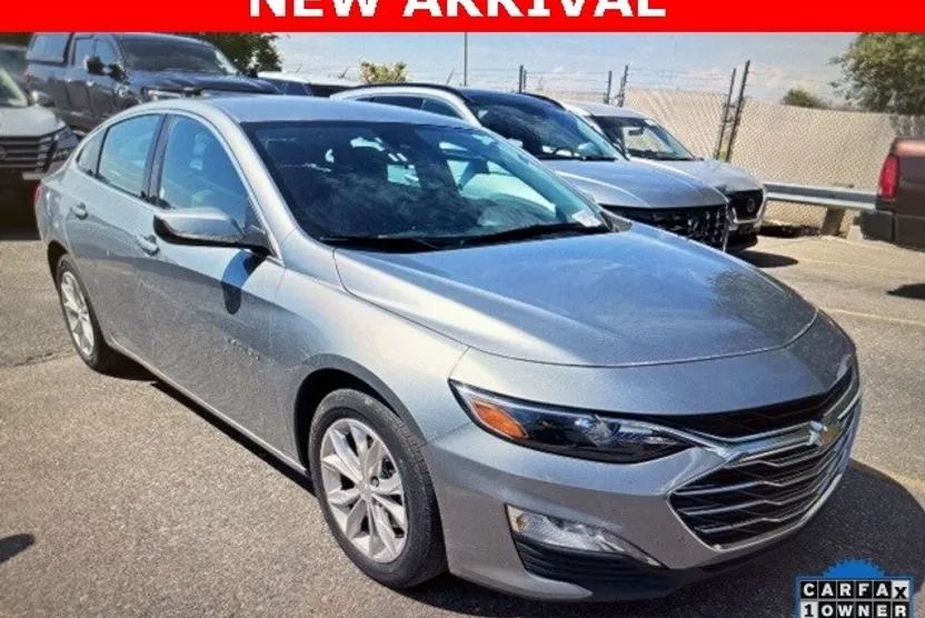 2024 Chevrolet Malibu 1LT photo 1