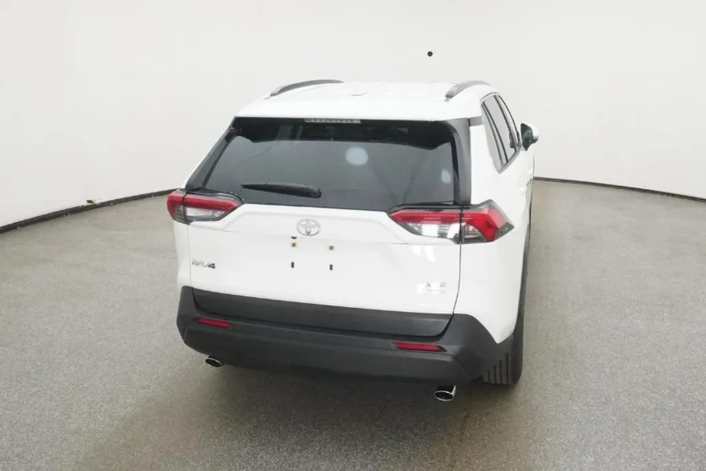 2025 Toyota RAV4 Hybrid XLE photo 1