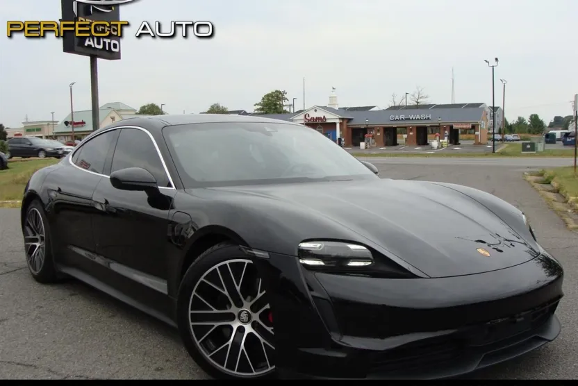 2021 Porsche Taycan 4S photo 1