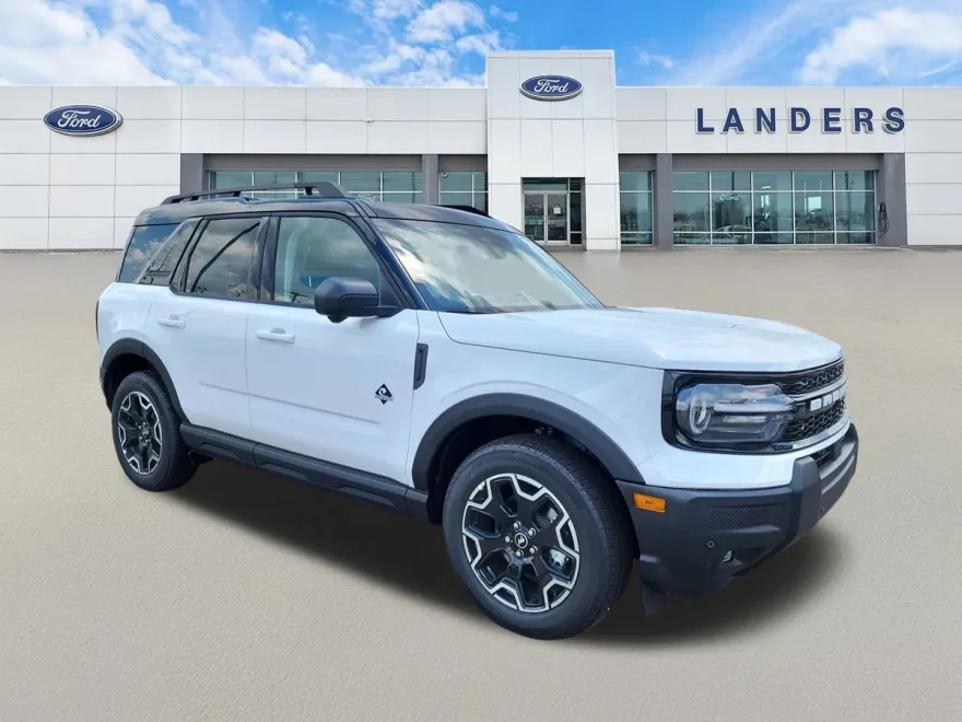 2025 Ford Bronco Sport Outer Banks photo 1