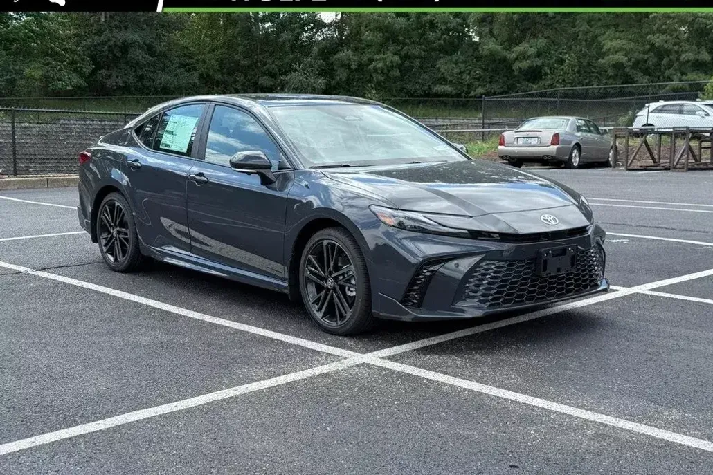 2025 Toyota Camry XSE photo 1