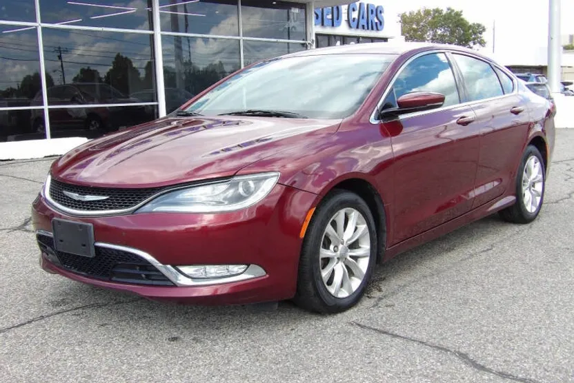 2015 Chrysler 200 C photo 1