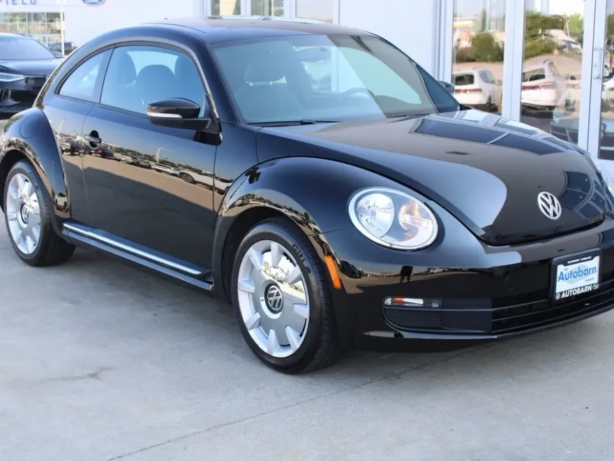 2013 Volkswagen Beetle 2.5L photo 1