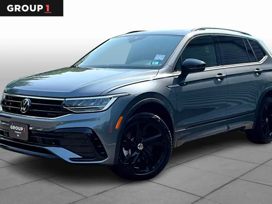 2024 Volkswagen Tiguan SE R-Line Black photo 1