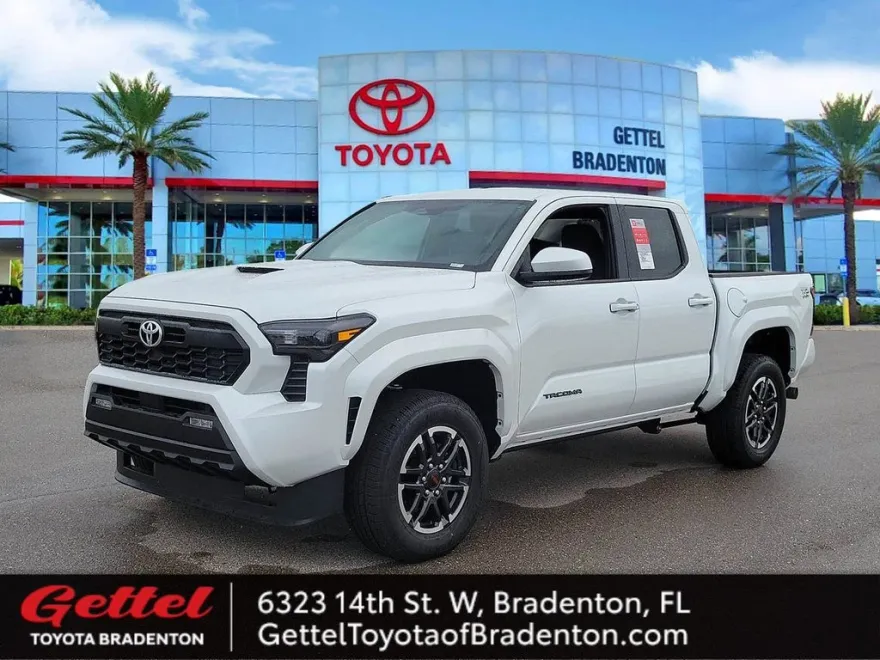 2025 Toyota Tacoma TRD Sport Double Cab photo 1