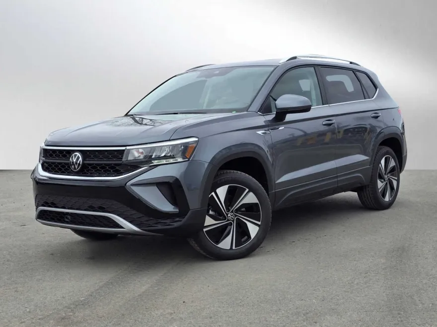 2024 Volkswagen Taos SE photo 1