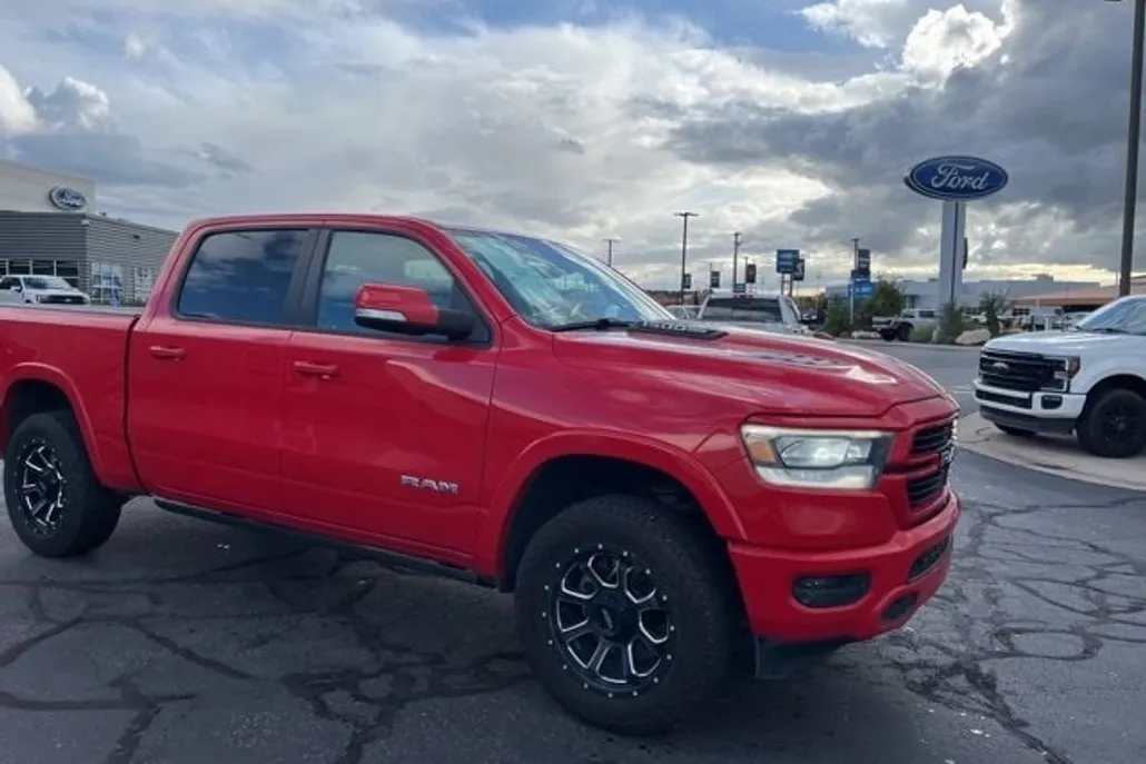 2019 Ram 1500 Laramie photo 1