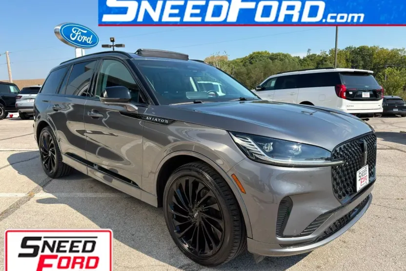 2025 Lincoln Aviator Reserve photo 1