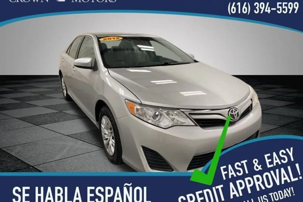 2012 Toyota Camry L photo 1
