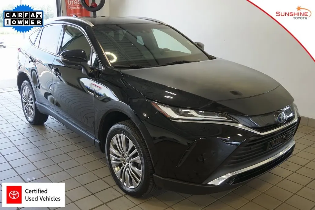 2022 Toyota Venza XLE photo 1