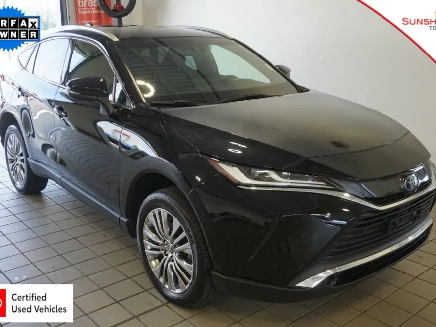 2022 Toyota Venza XLE photo 1