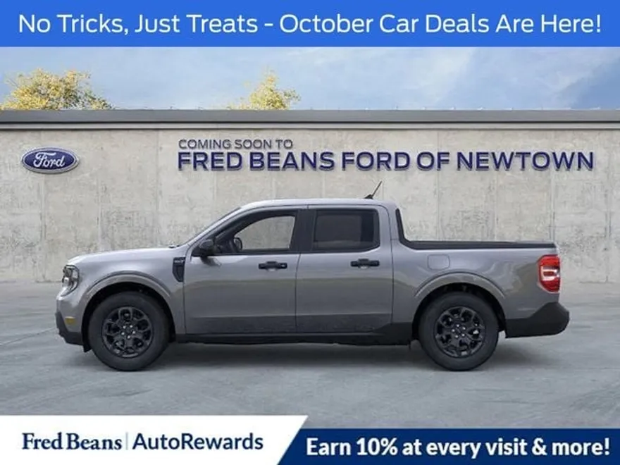 2025 Ford Maverick XLT photo 1