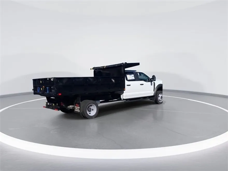 2024 Ford F-450 photo 1