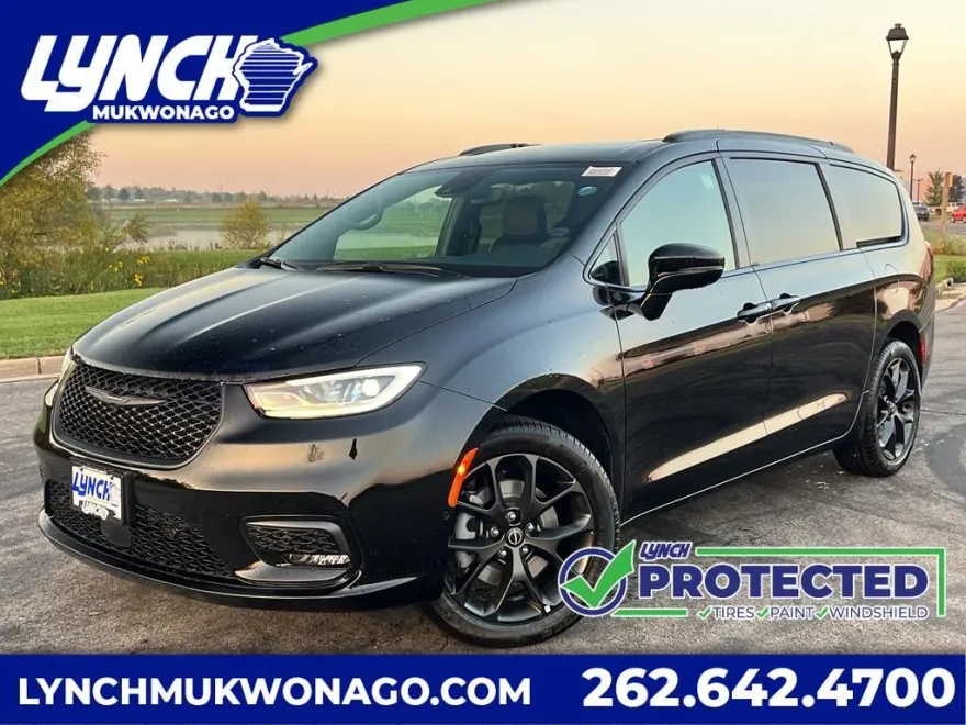 2026 Chrysler Pacifica Limited photo 1